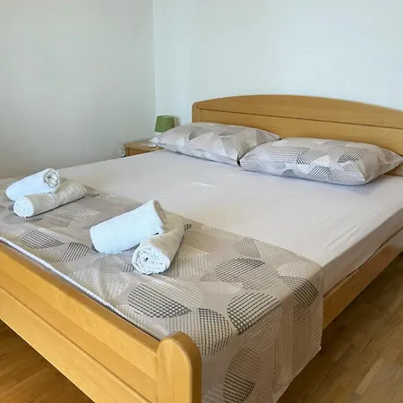 Apartament Zora *