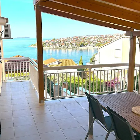 Apartamento Sea View With Heated Infinity Swimming Pool Trogir