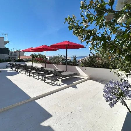 Apartamento Sea View With Heated Infinity Swimming Pool *