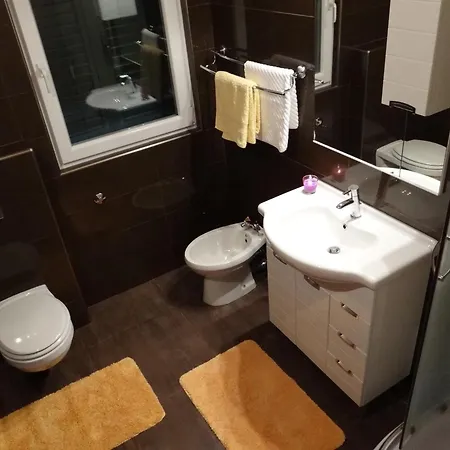 Sea View With Heated Infinity Swimming Pool Apartmán