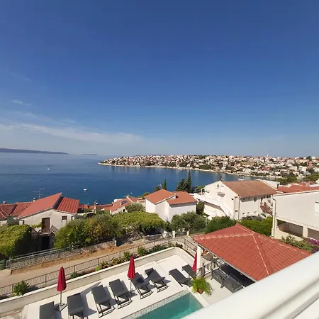 Apartmán Sea View With Heated Infinity Swimming Pool *